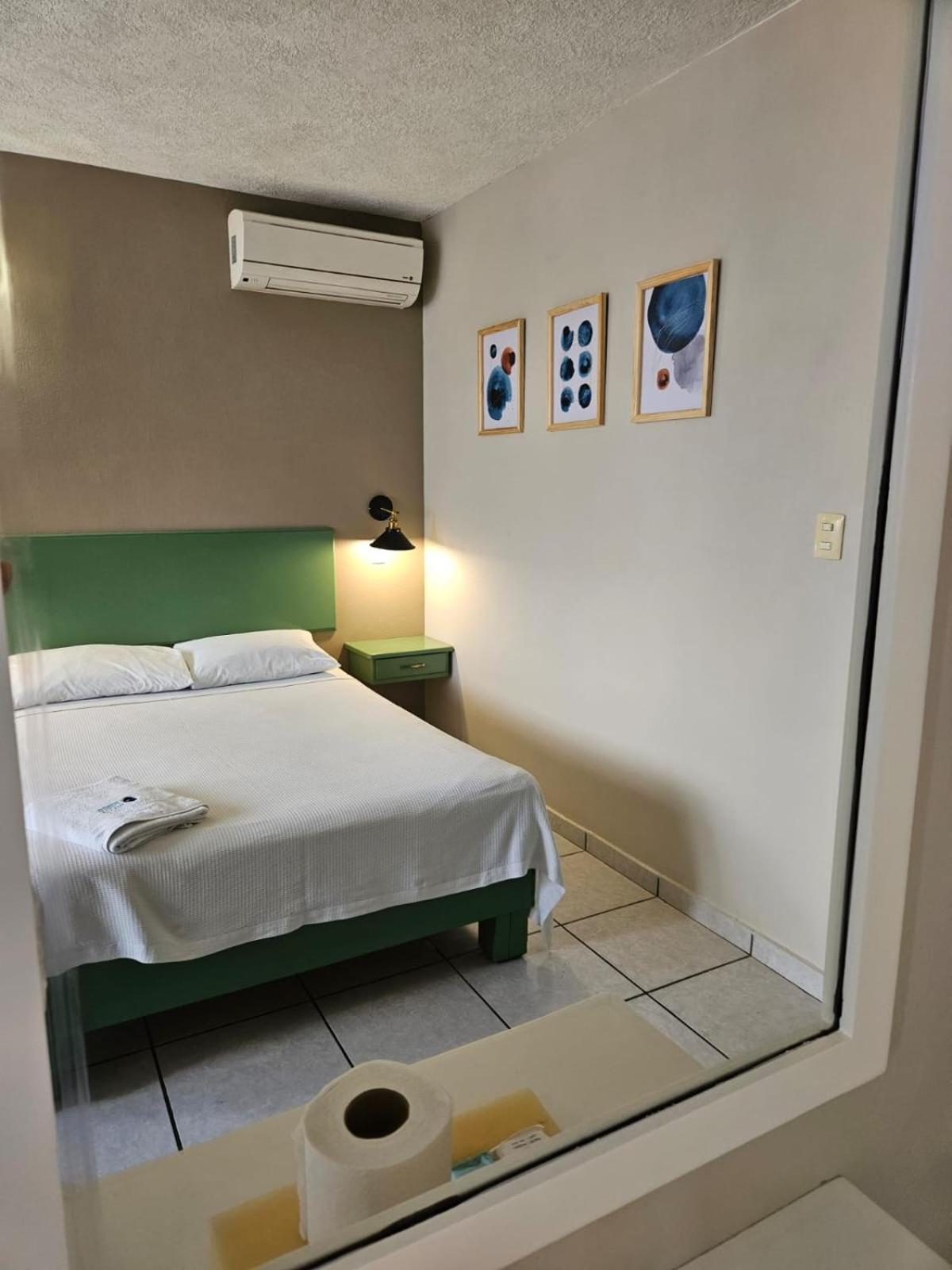 Hotel Punto Poza Rica Exterior photo